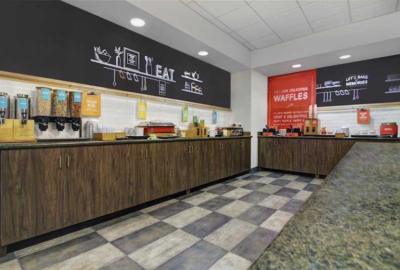 Hampton Inn & Suites Syracuse Dewitt 5/34