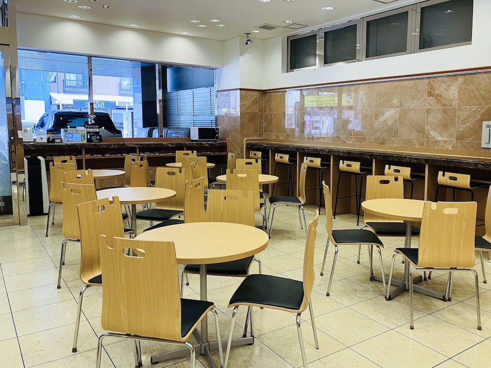 restaurant cafeteria