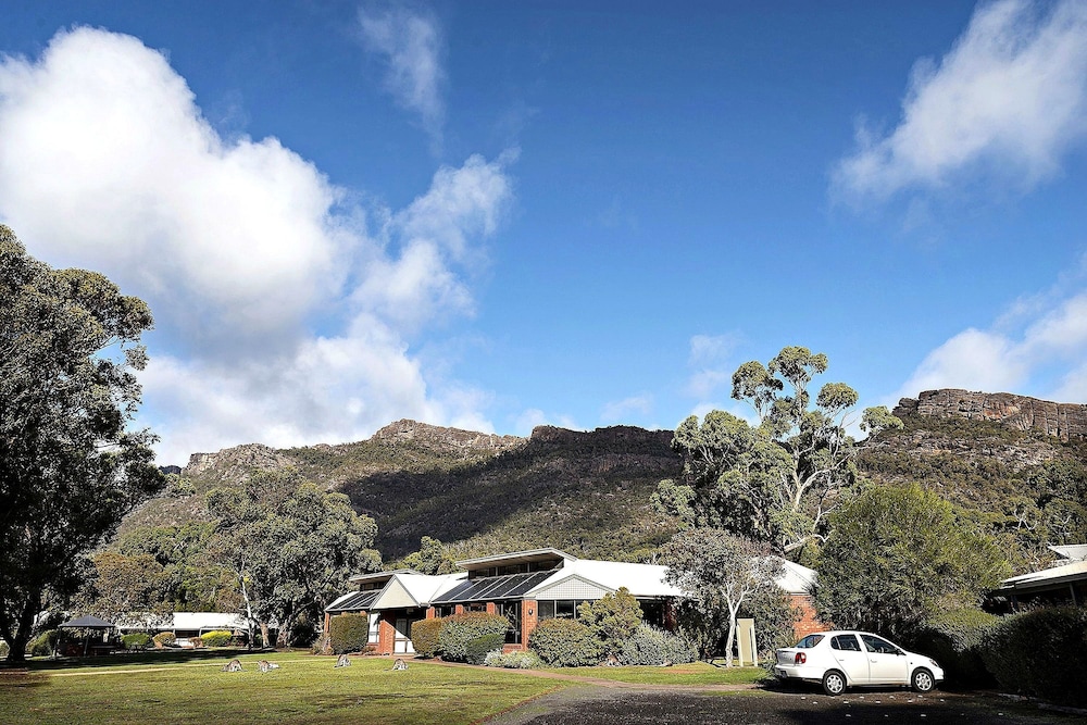 Pinnacle Holiday Lodge 40/52