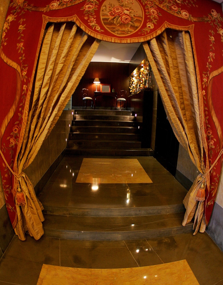 MARKAZIA SUITES 34/78