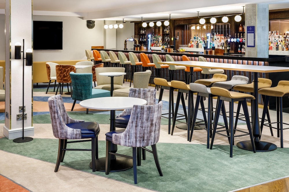 Delta Hotels Warwick 46/71