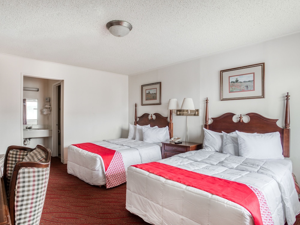 OYO Hotel San Antonio East photo5