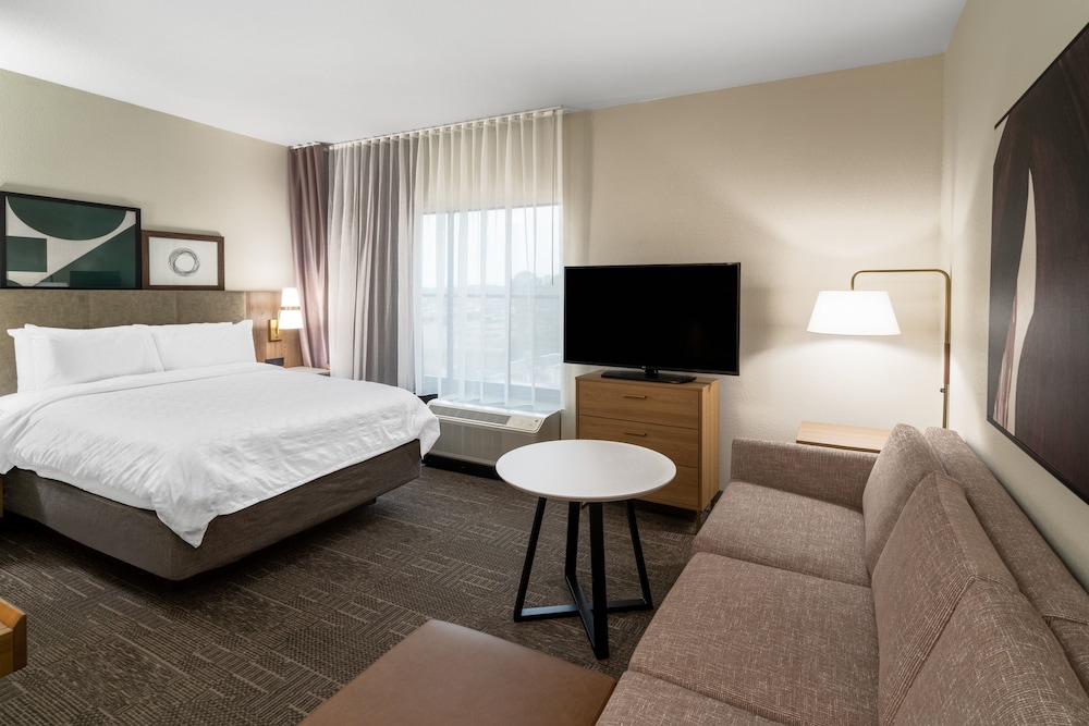 Staybridge Suites Flowood 18/61