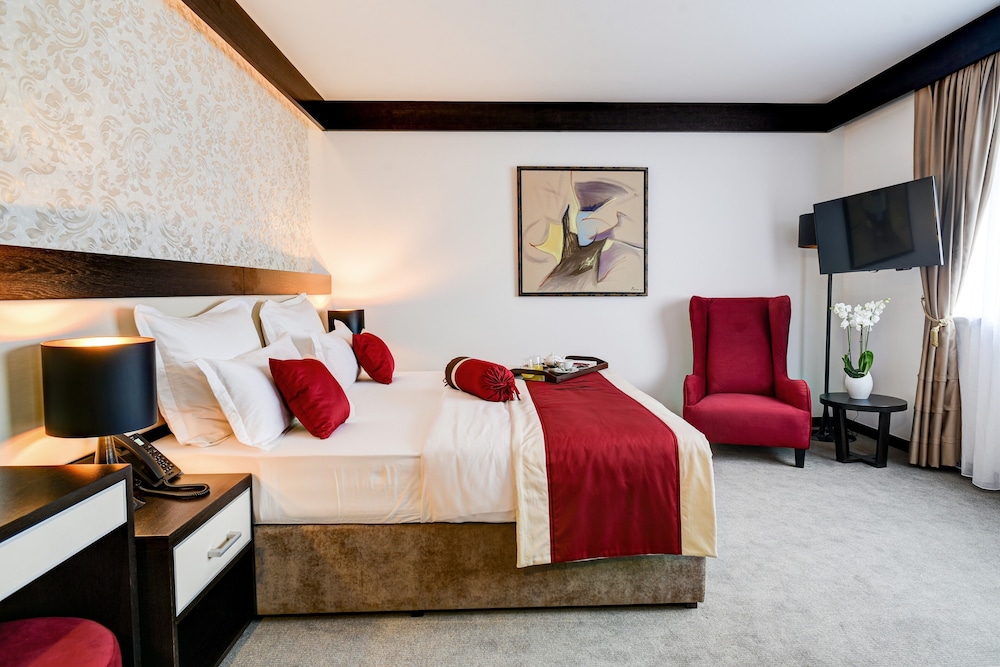 Malak Regency Hotel 34/72