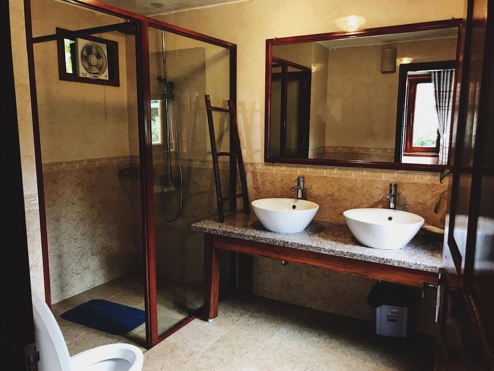 Chez Loan Hotel 47/48