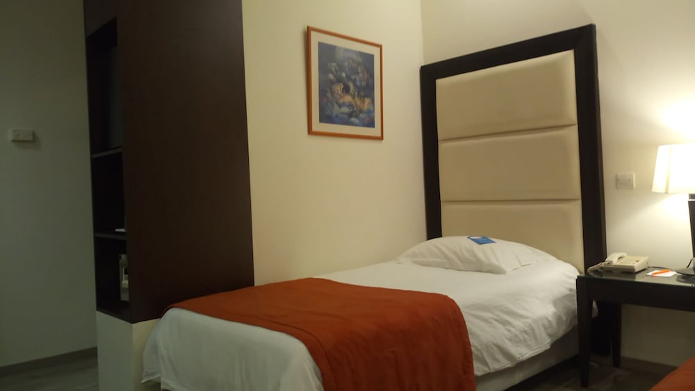 Castelli Hotel 30/69