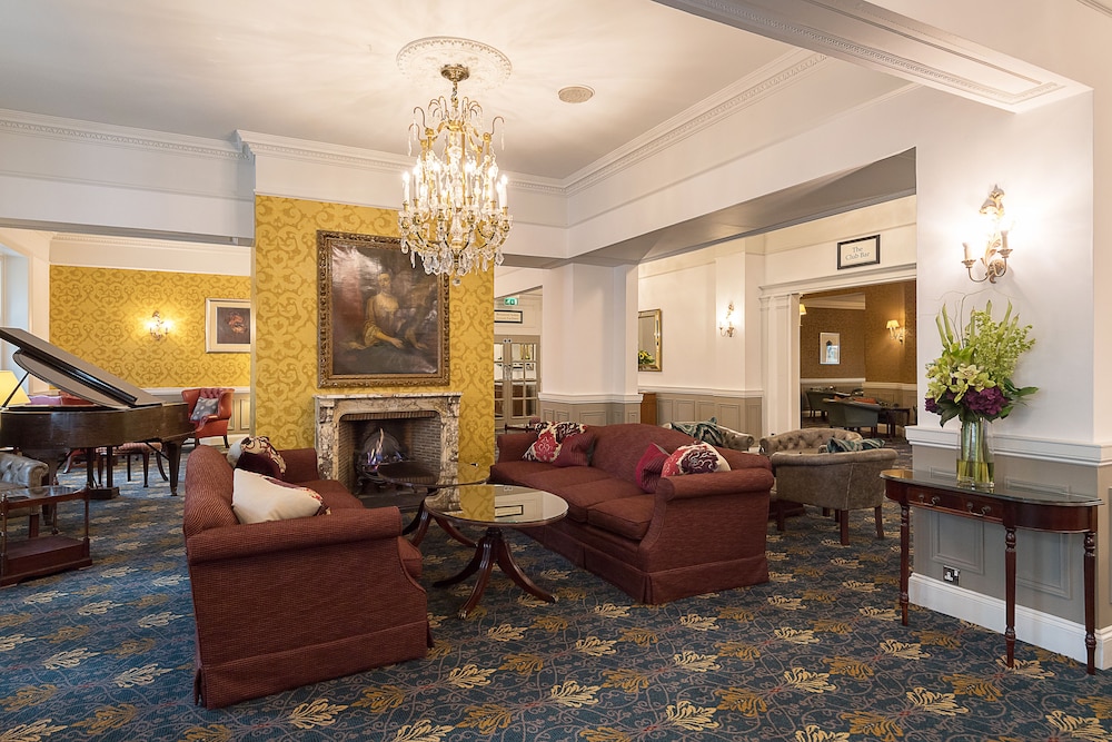 Norfolk Royale Hotel 49/75