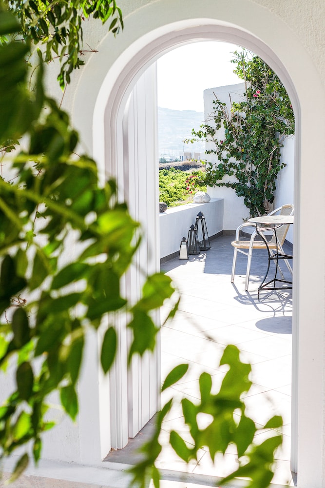 Villa Iliovasilema Santorini 36/50
