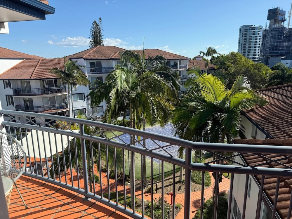 BLUE WATER BAY VILLAS 3/58