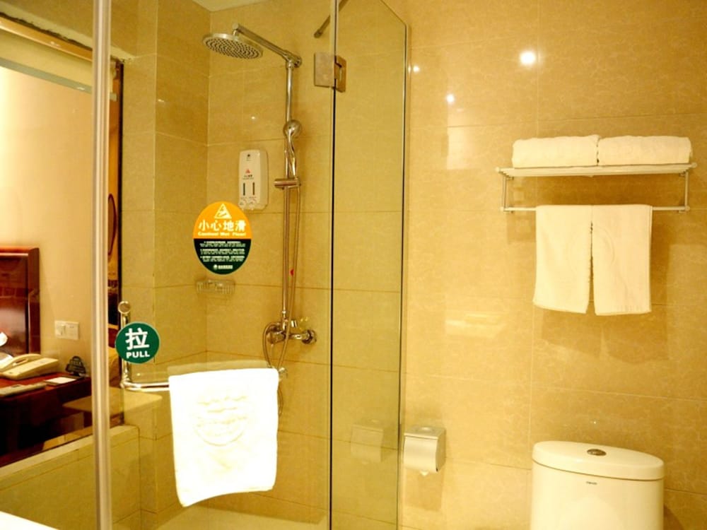Greentree Inn Yancheng Dongtai Jianggang Yingbin Road Gangcheng Avenue Hotel 28/28