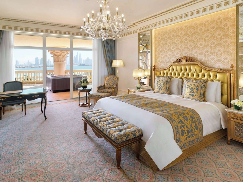 RAFFLES, 2 BEDROOMS, PRESIDENTIAL, SUITE