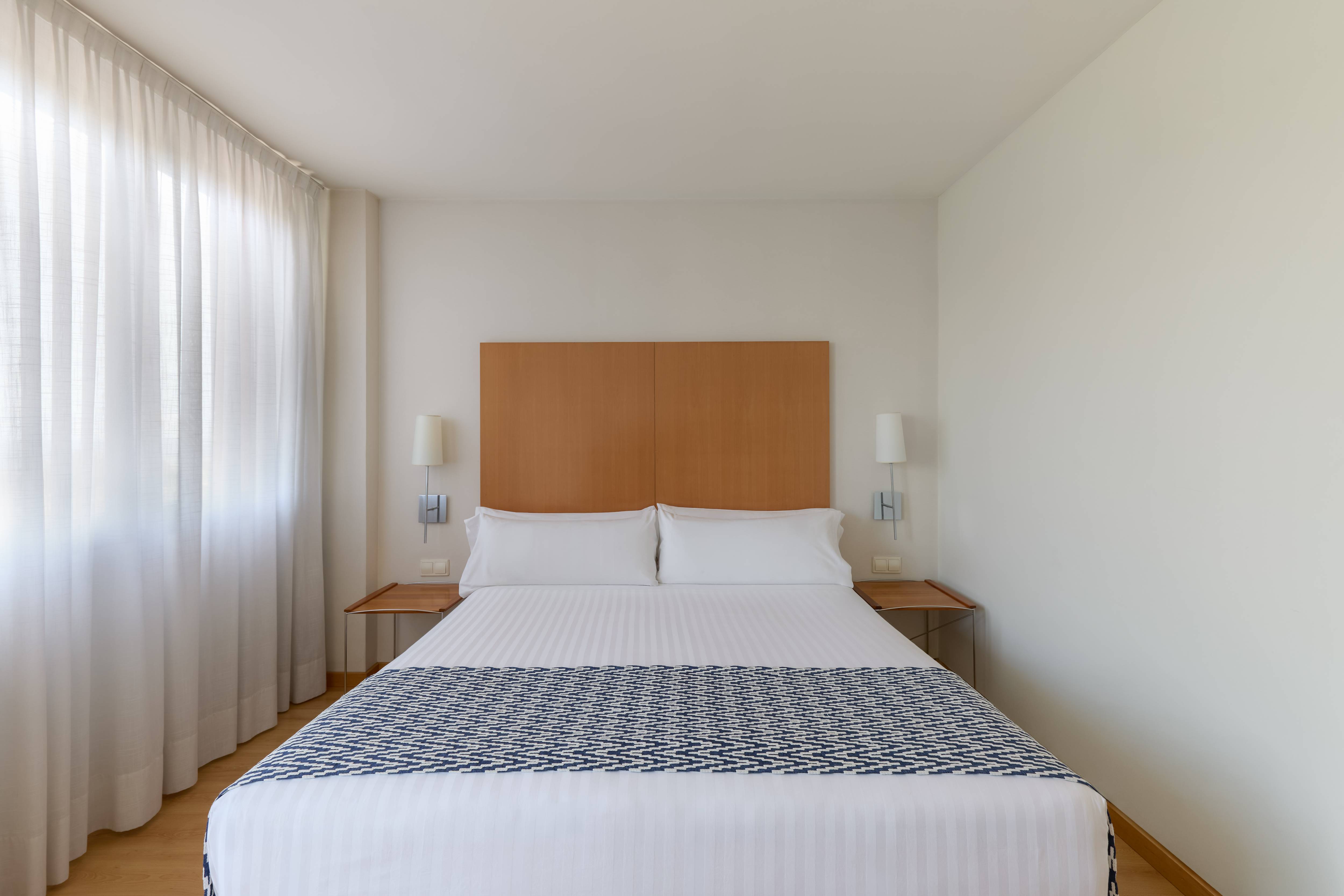 Double Single Use room
