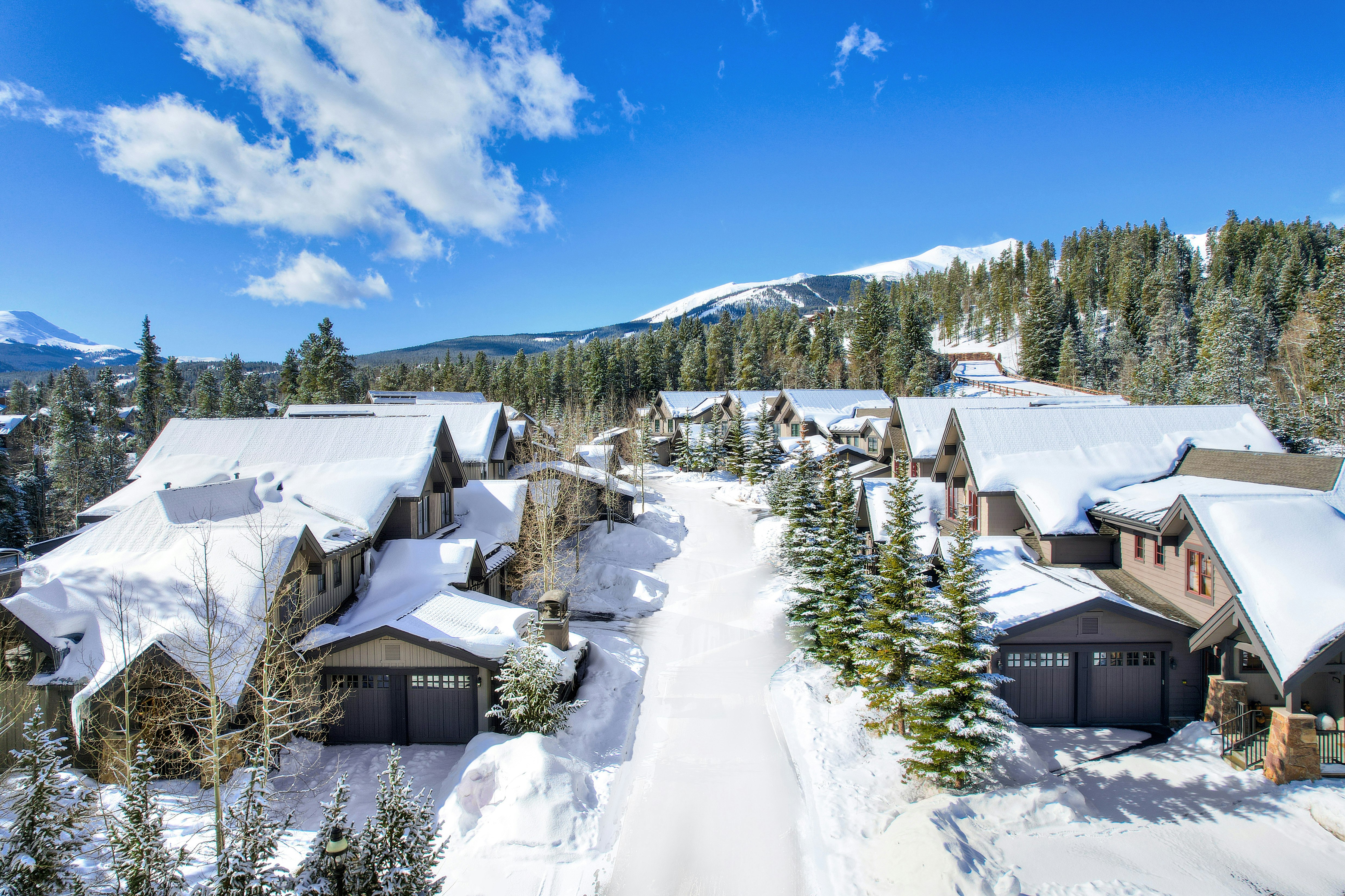 Mountain Thunder Lodge 74/80
