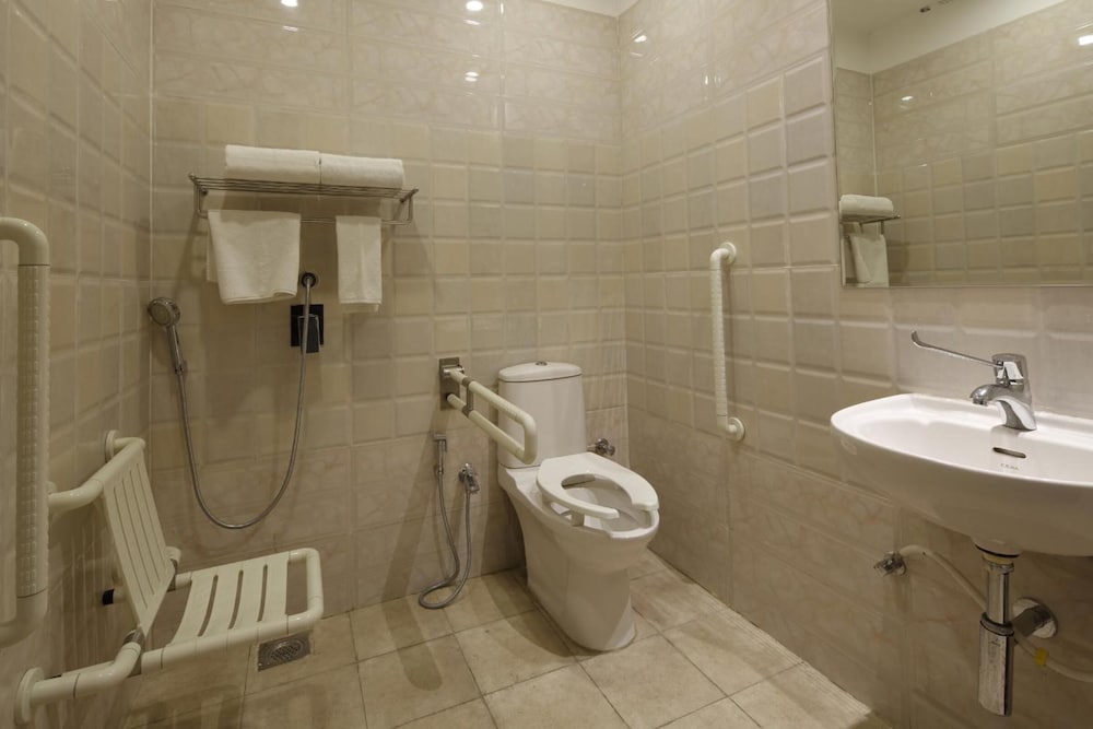 REGENTA Inn Ranip Ahmedabad 24/32
