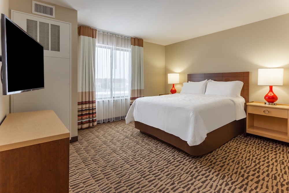Hawthorn Suites By Wyndham Fargo 6/34