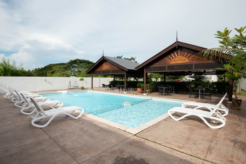 Riverra Inn Langkawi 5/50