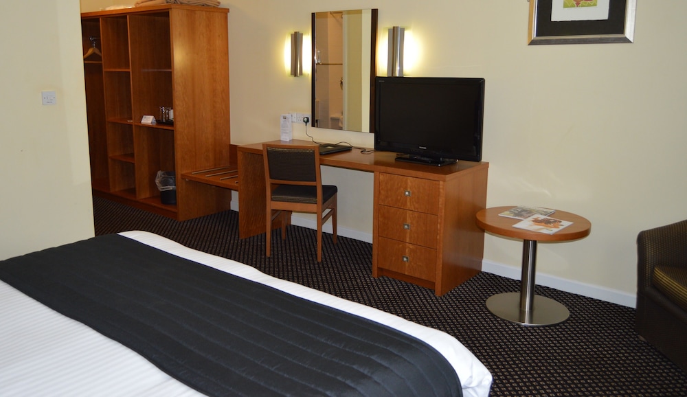 Padbrook Park Hotel 41/46
