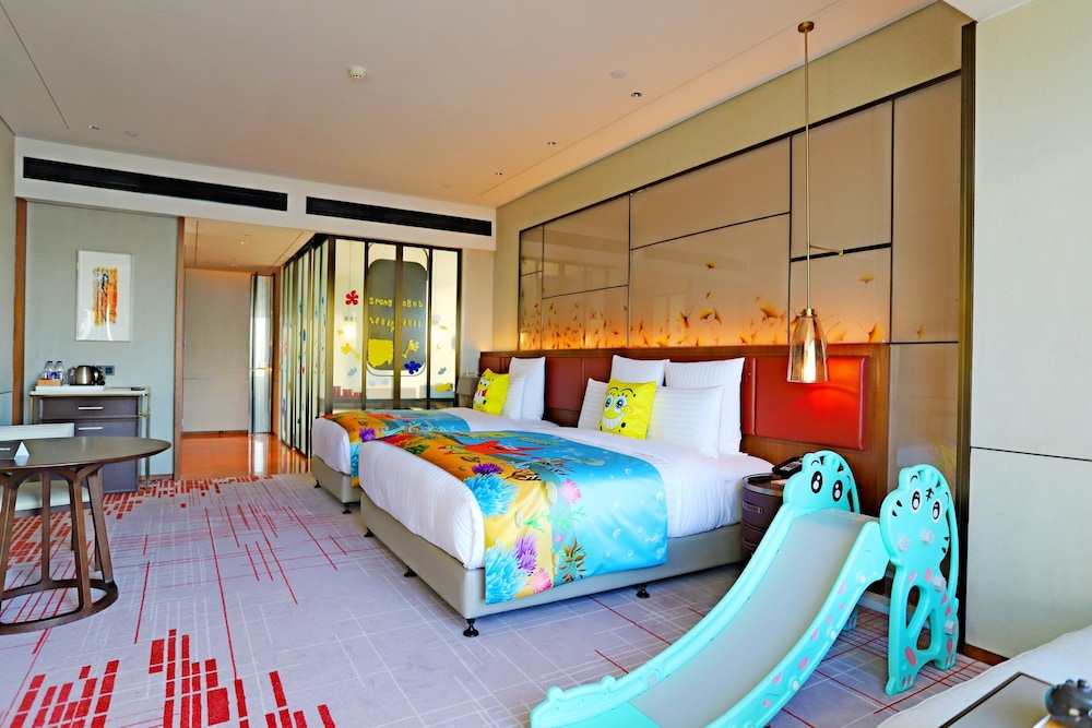 FAMILY, KING BED, RIVER VIEW, HIGH FLOOR