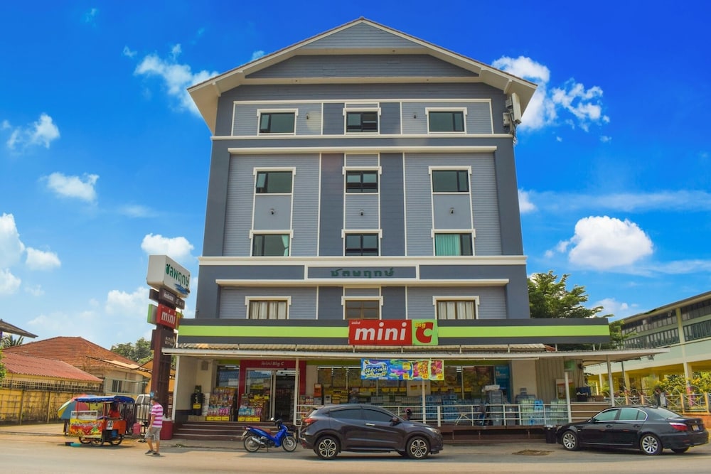 Chonlapruk Lakeside Hotel 11/56