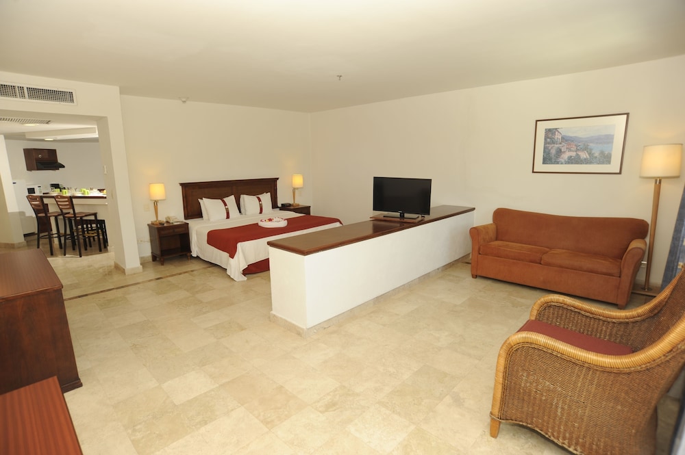 Gamma Plaza Ixtapa 8/56