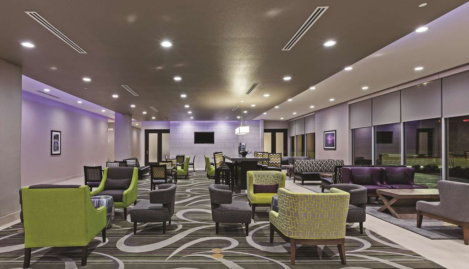 La Quinta Inn & Suites by Wyndham College Station South 51/64