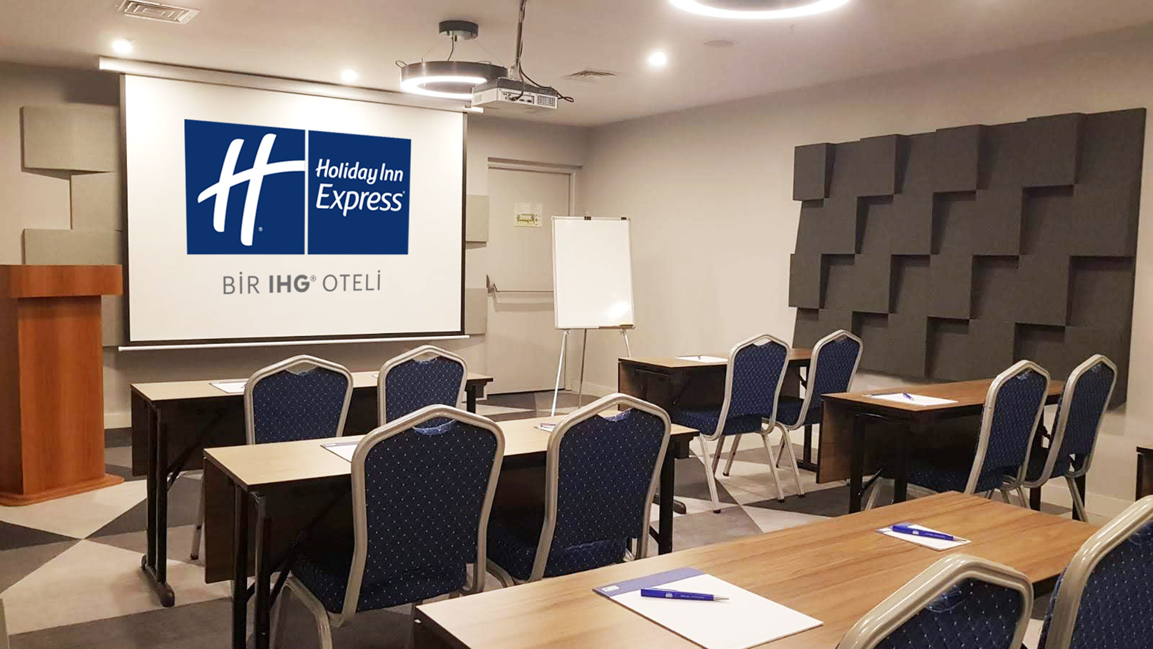 HOLIDAY INN EXPRESS ISTANBUL - ATAKOY METRO 35/42