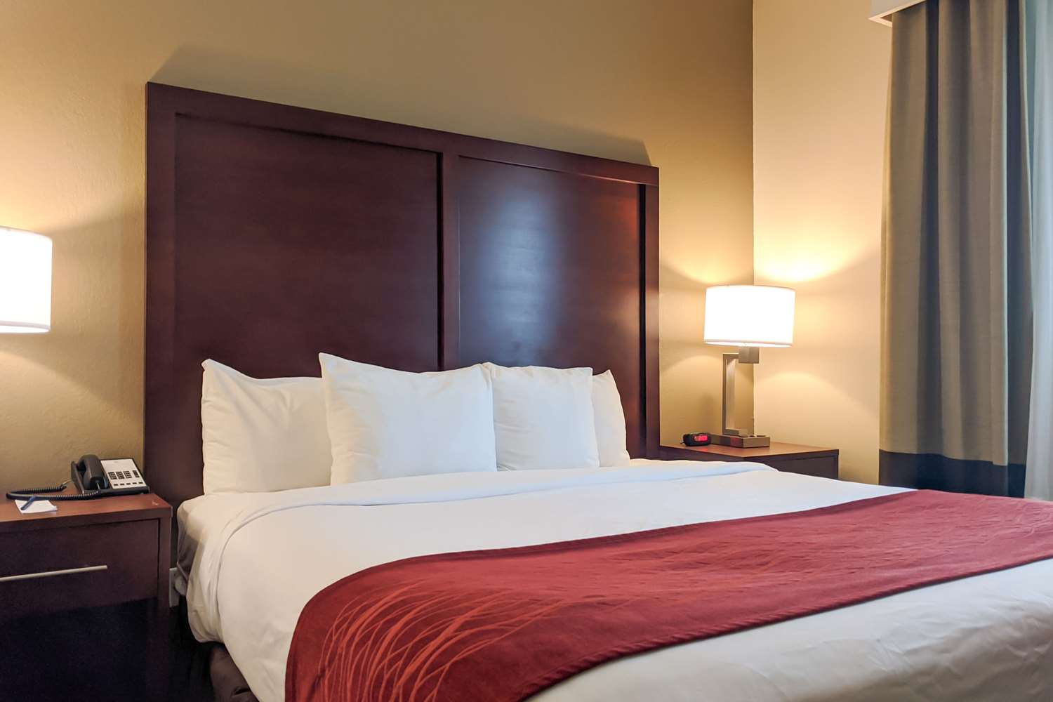 Suite, King Bed
