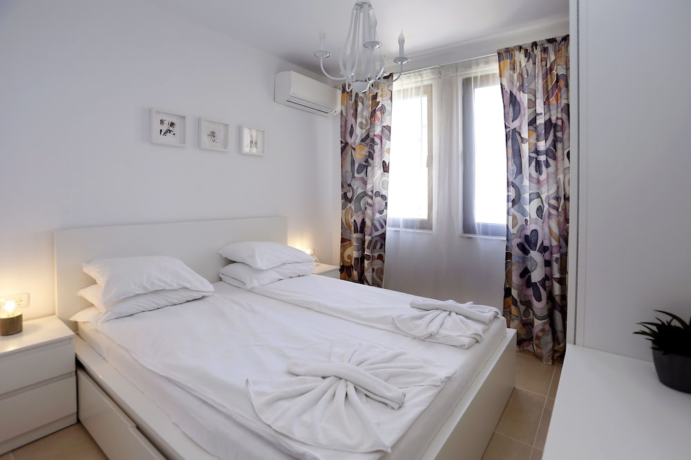 Green Life Beach Resort 35/75