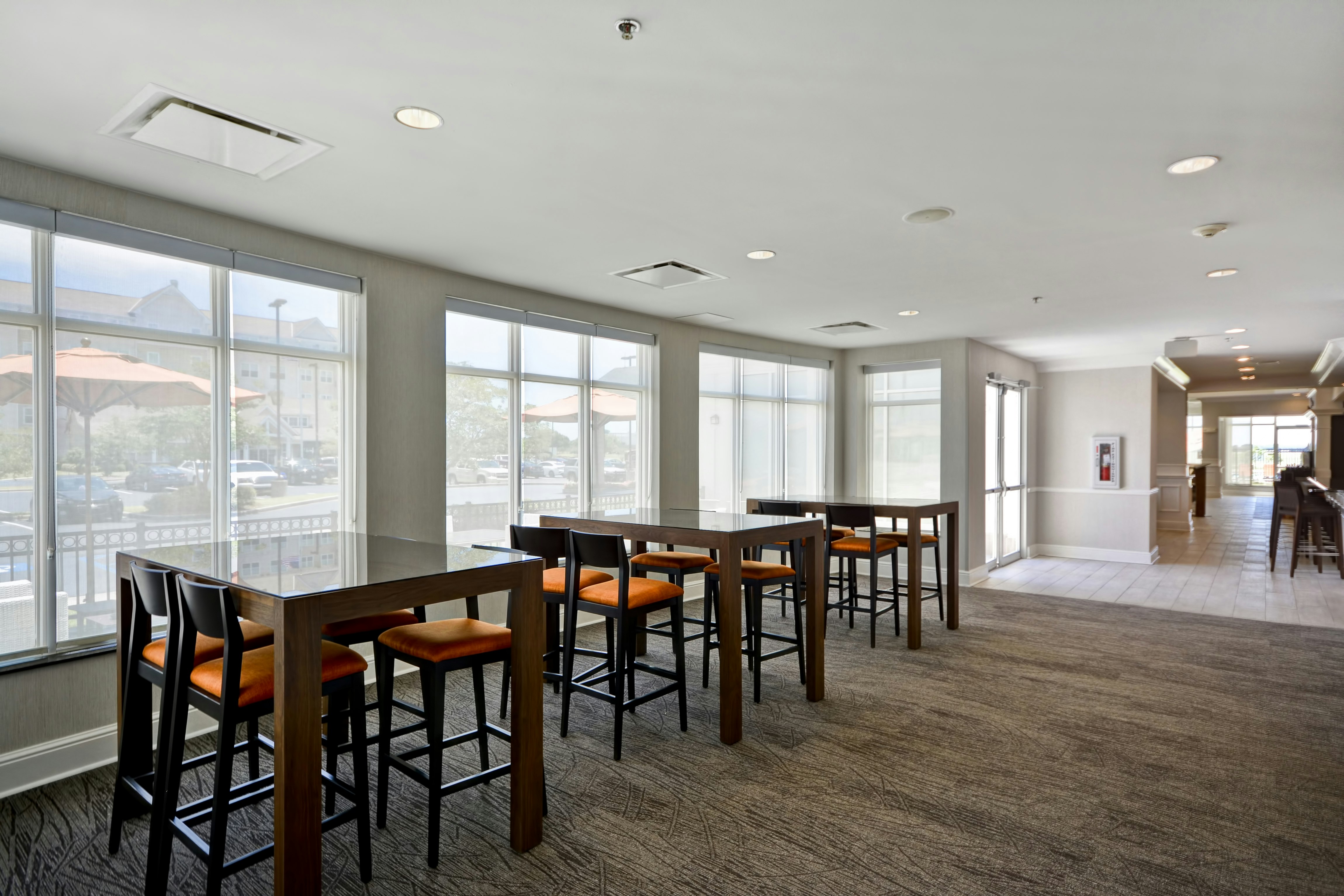 Hilton Garden Inn Gulfport Airport 16/27