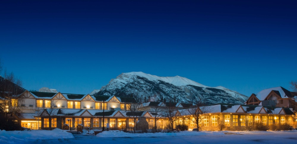Coast Canmore Hotel Conference Centre 43/49