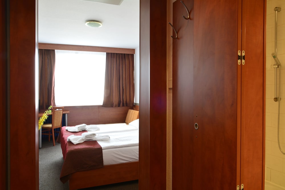 Olympik Tristar Hotel 14/64