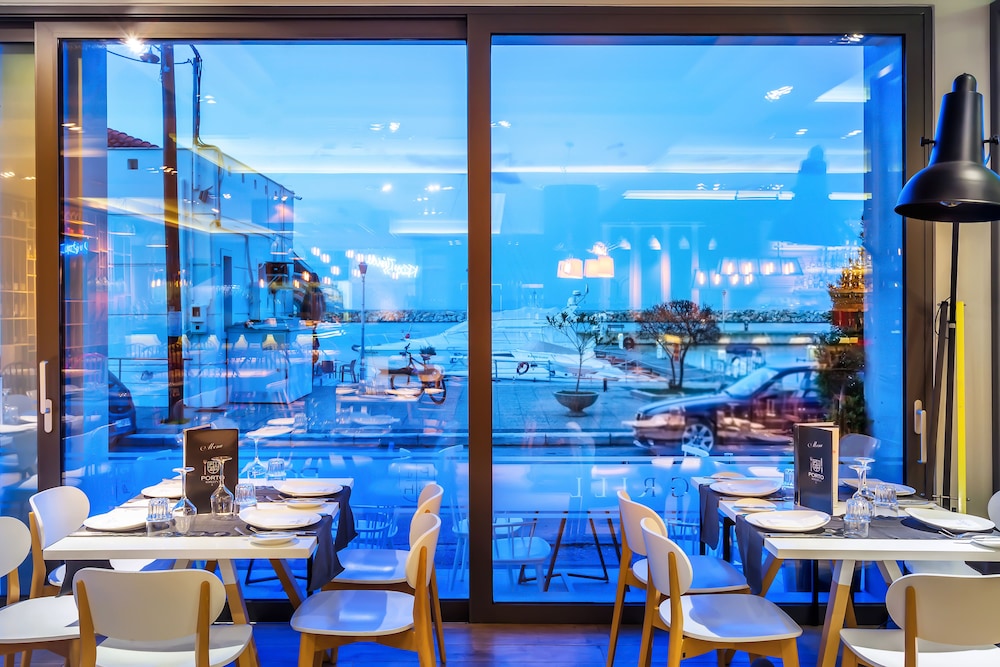 Porto Marine Hotel 47/64