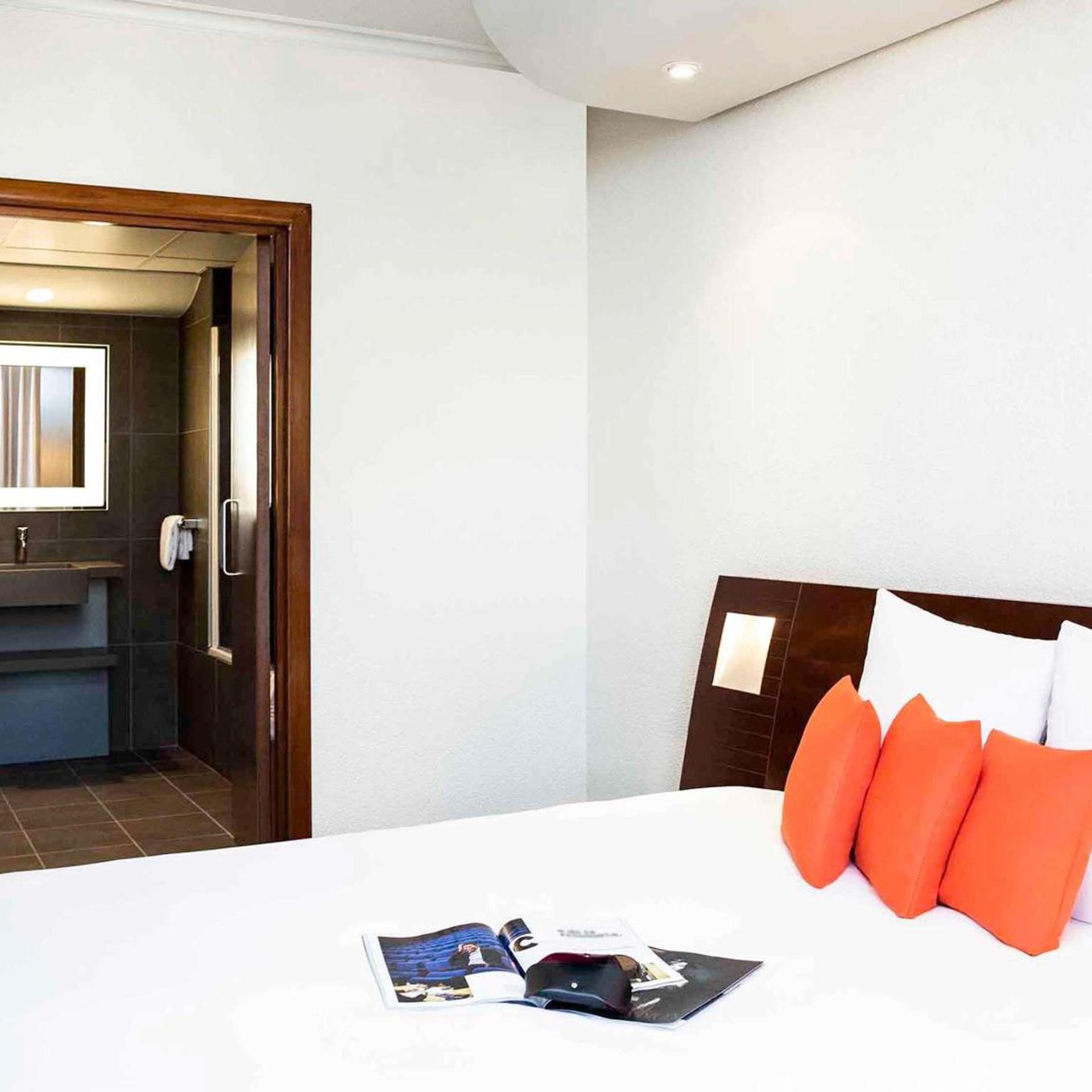 Suite, Double Bed, Sofa