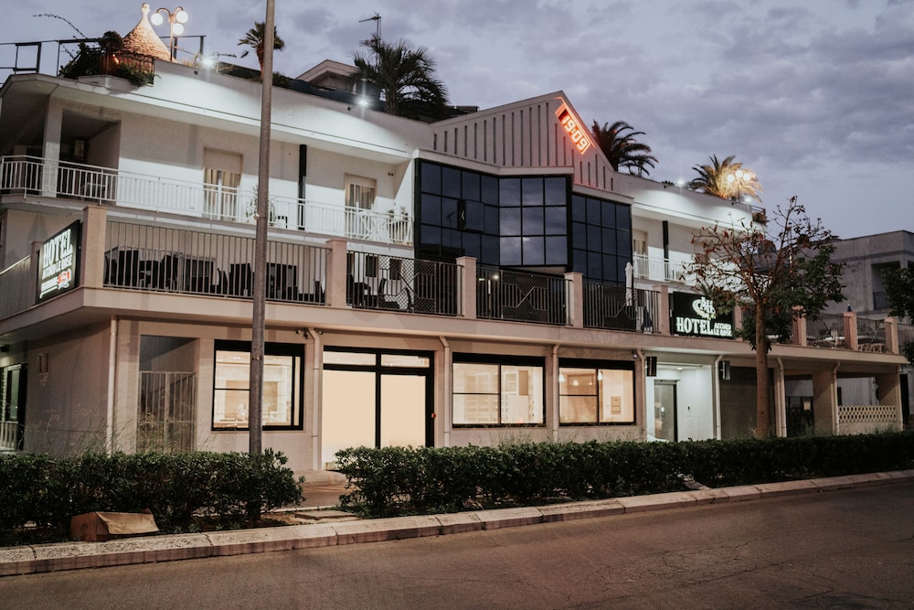 Hotel Accord Le Rose 3/50