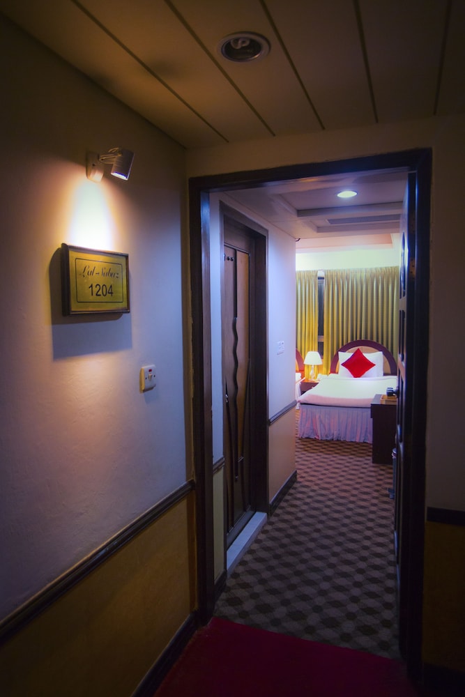 HOTEL 71 29/71