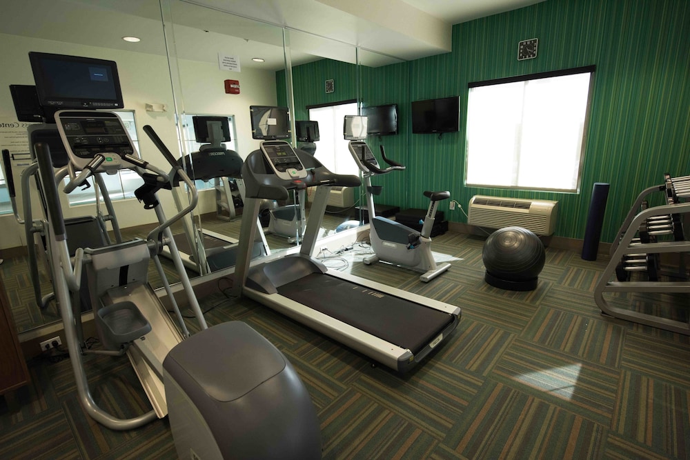 Holiday Inn Express Hotel Suites West Coxsackie 34/57