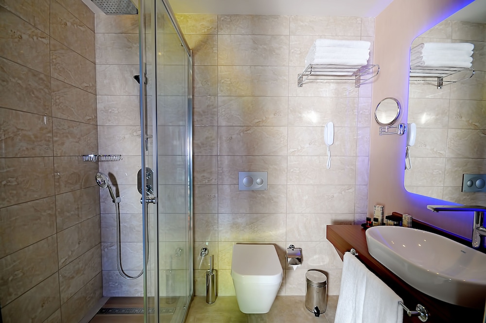 Elite Hotel Darica 24/75