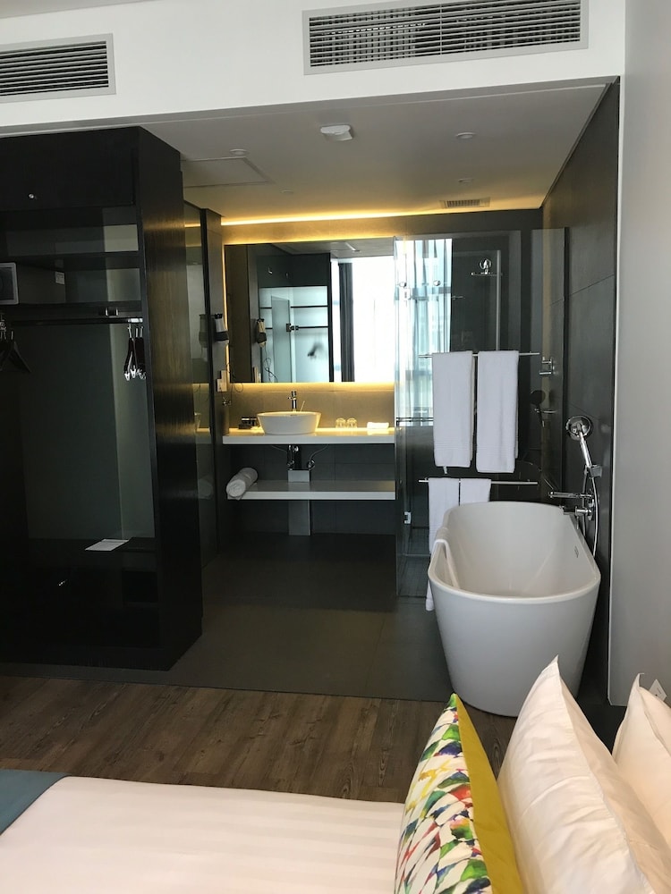Room50two 29/62