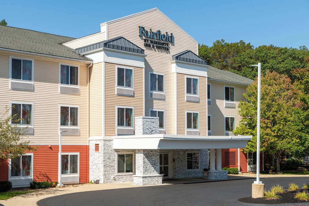 Fairfield Inn Suites Hooksett 48/50