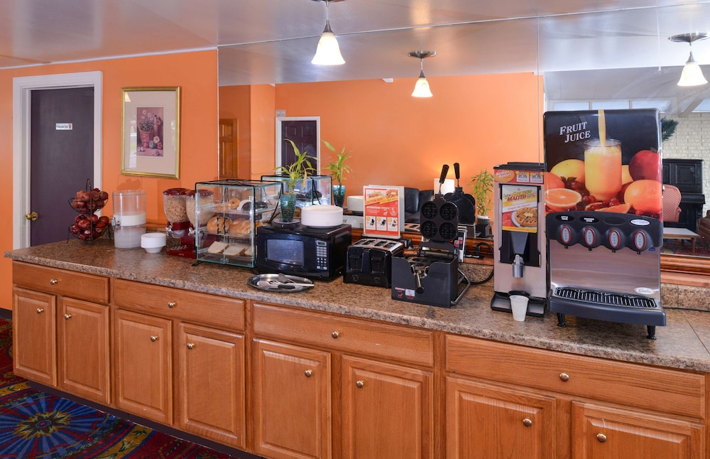 Americas Best Value Inn Geneva 32/38