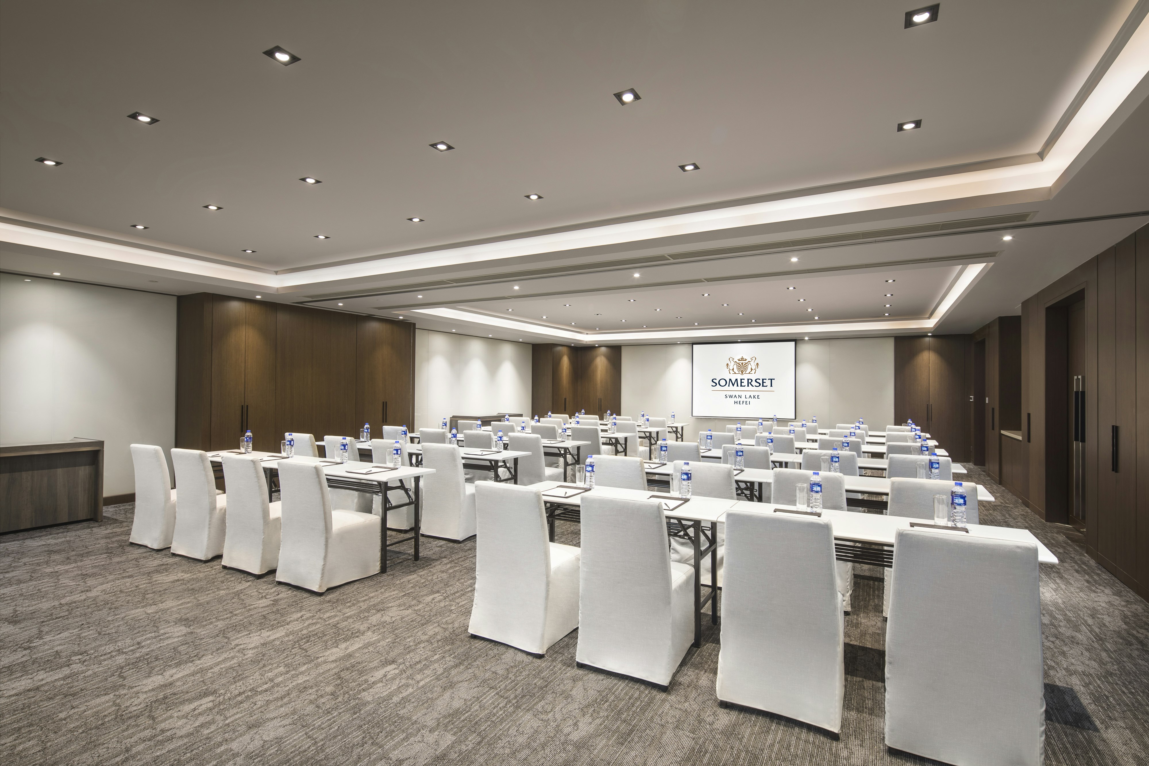 SOMERSET SWAN LAKE HEFEI 58/69