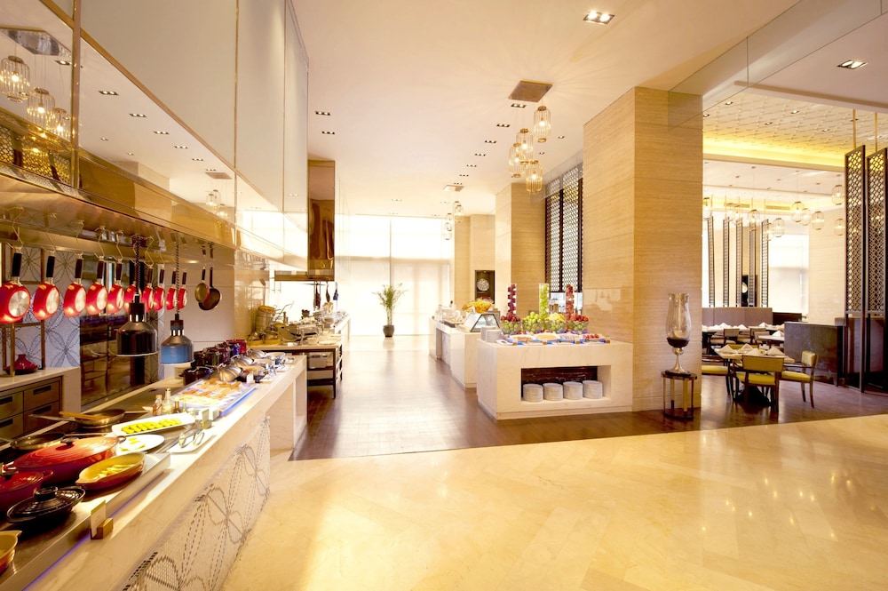 Wanda Realm Langfang 9/70