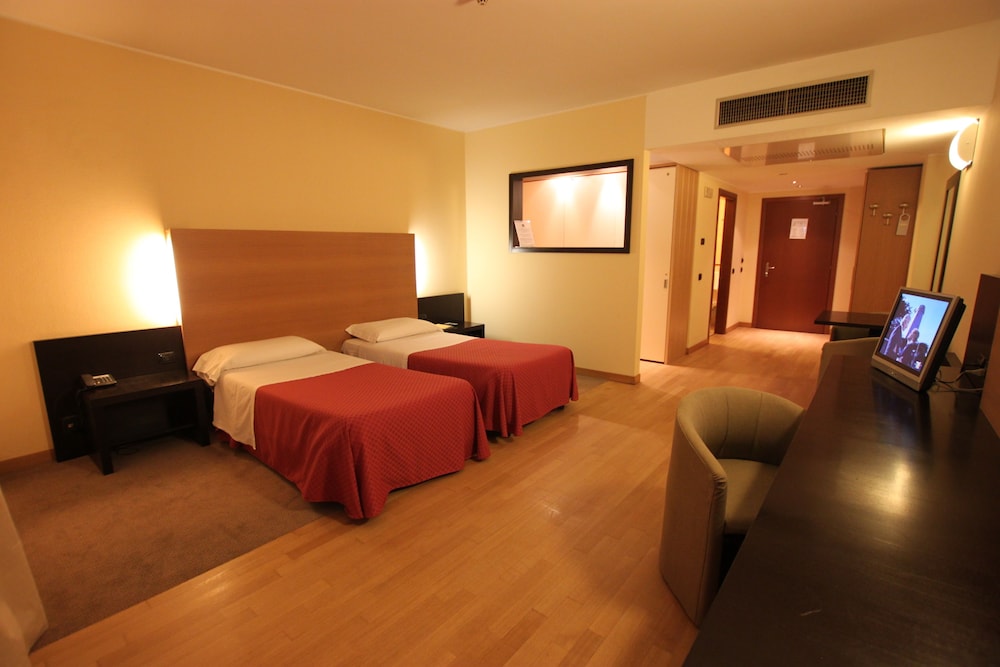 STANDARD, TWIN BEDS