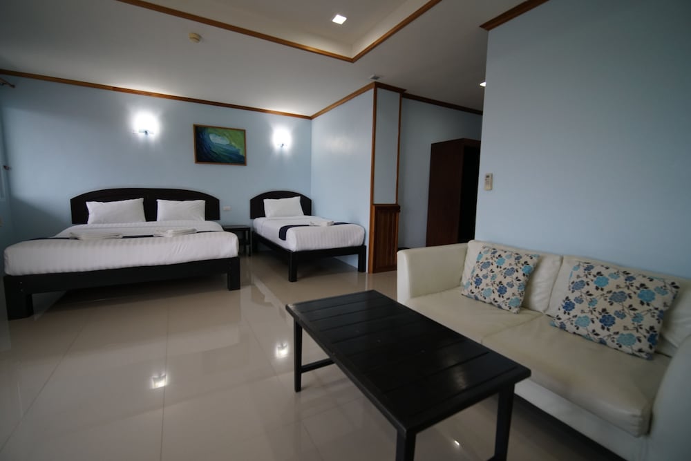 Sea Mountain Khanom Hotel 42/49