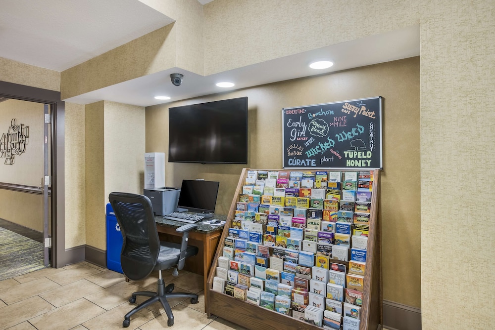 Best Western Asheville -Blue Ridge Parkway 20/40