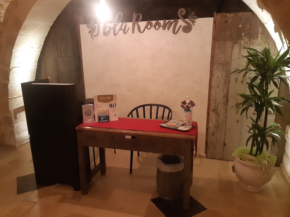 Ibla Rooms 1/49