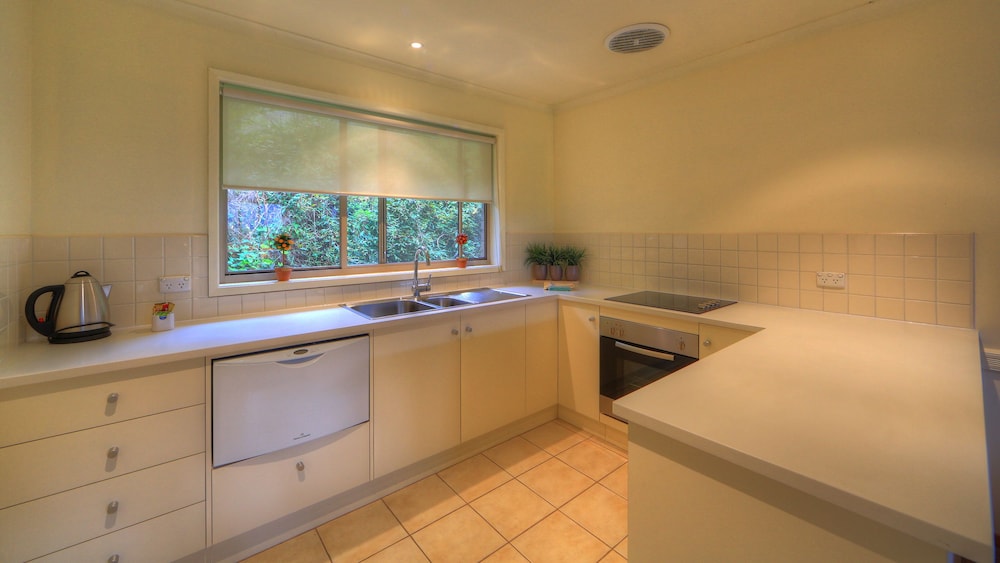 CHESTNUT TREE HOLIDAY APARTMENTS 18/50
