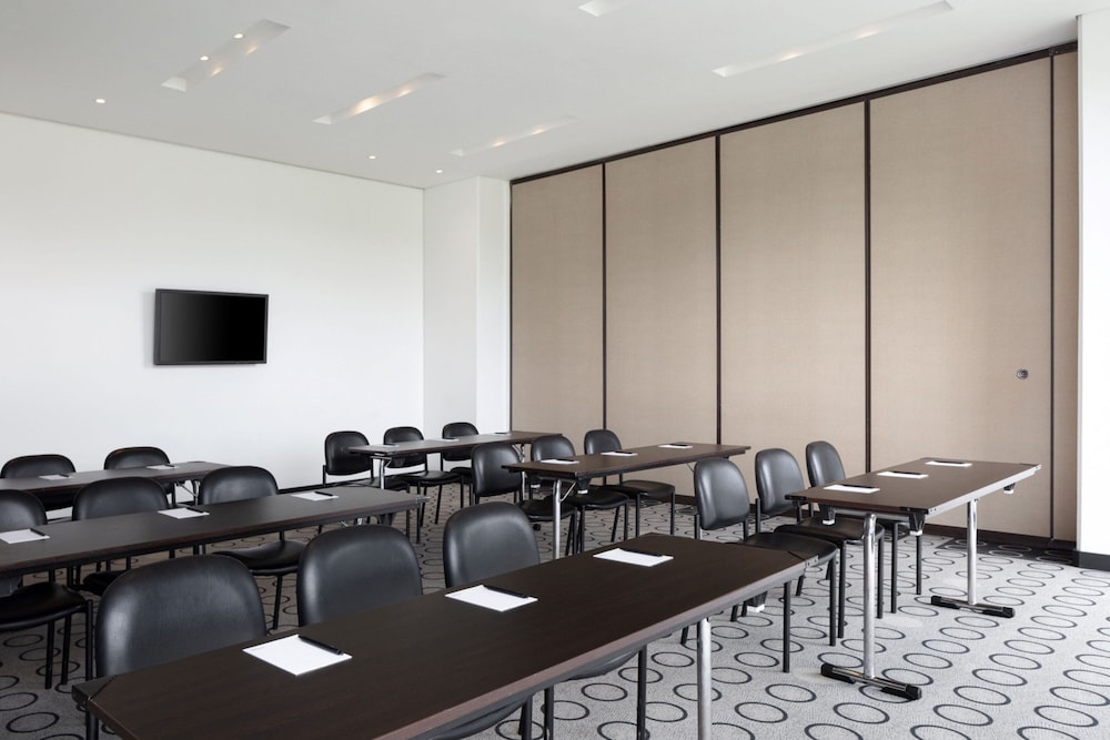 Fairfield by Marriott Bogota Embajada 40/50