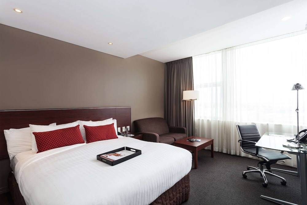 Rydges Auckland 21/82