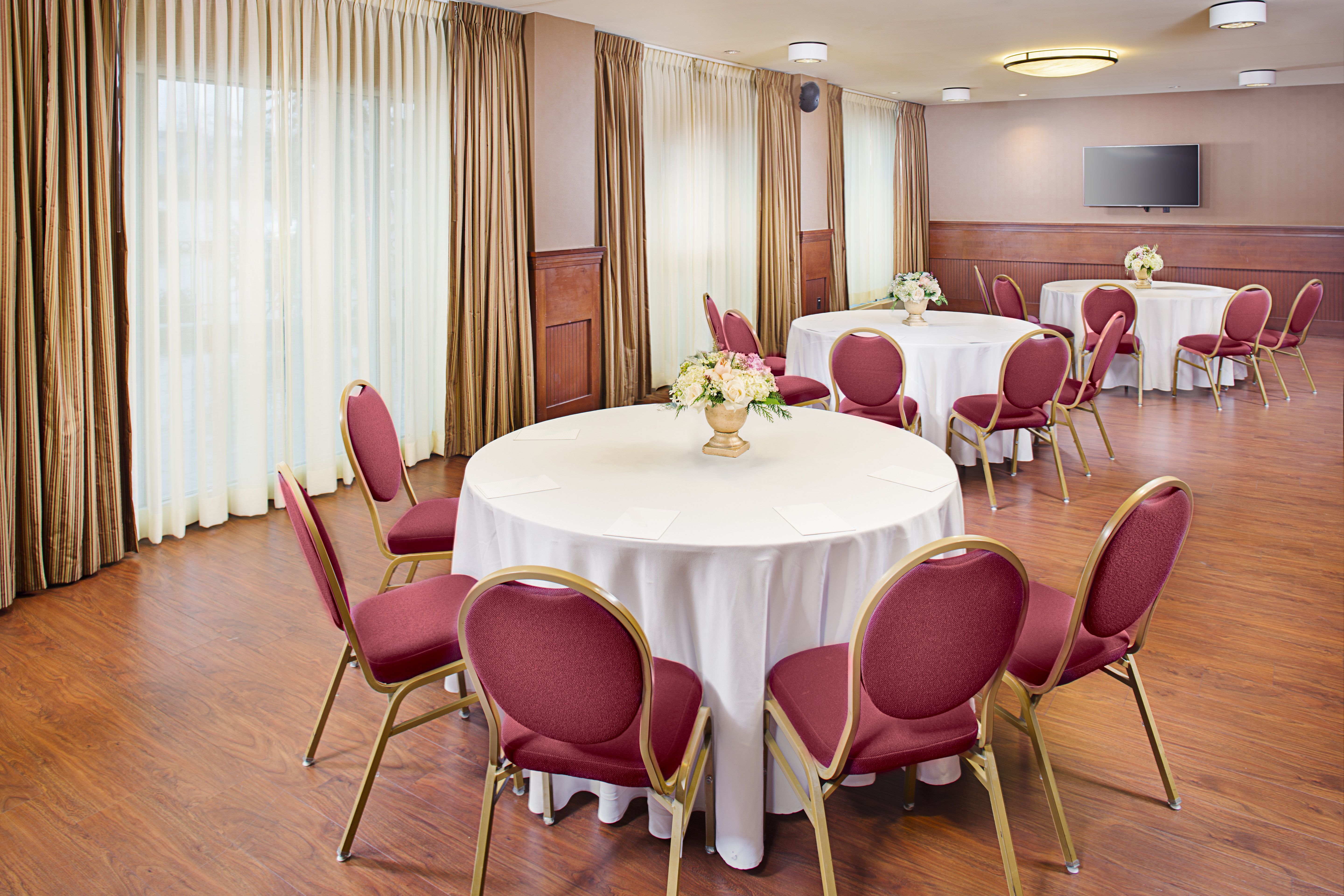 Hilton Providence 48/52